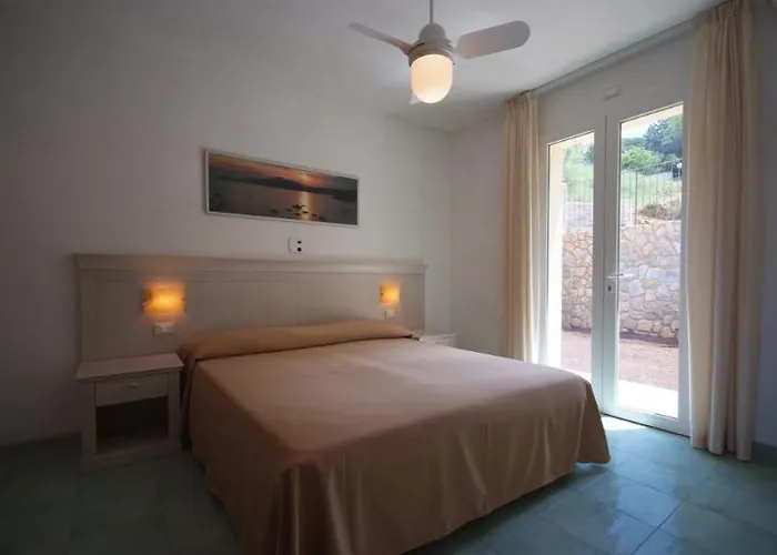 Dino 호텔 카폴리베리