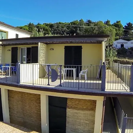 Dino Capoliveri (Isola d'Elba)