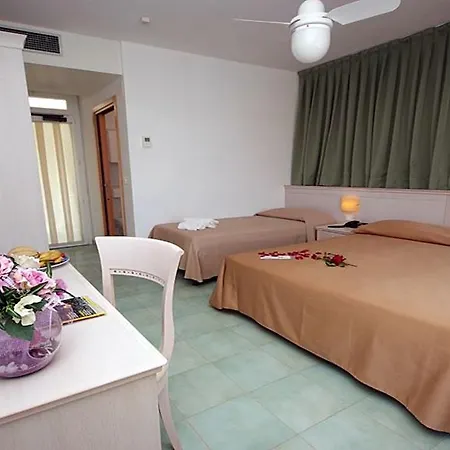 Hotel Dino 3*