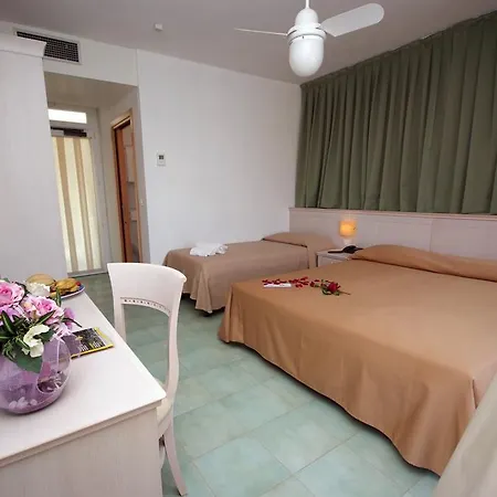 Dino Hotel 3*