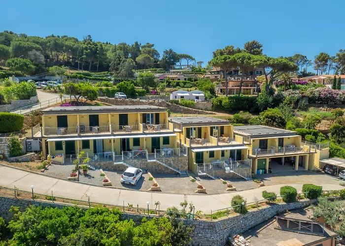 Dino Capoliveri (Isola d'Elba)